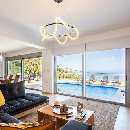 Aigli Luxury Villa - Seaview Panoramic Retreat Verga Kalamata Exterior photo
