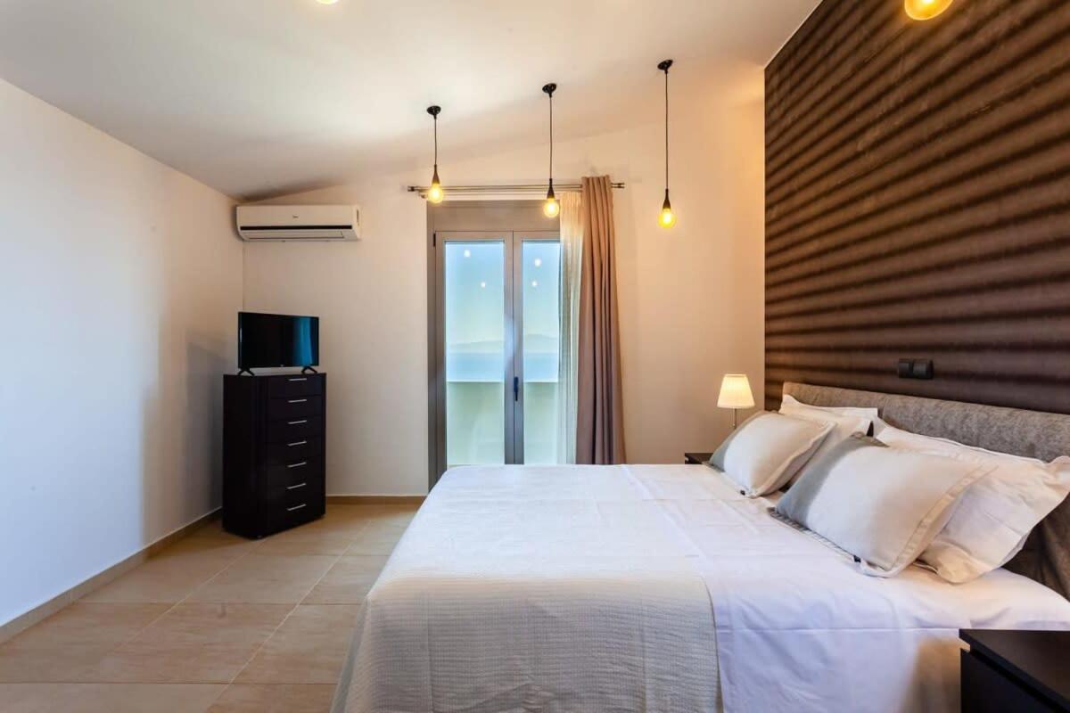 Aigli Luxury - Seaview Panoramic Retreat Villa *
